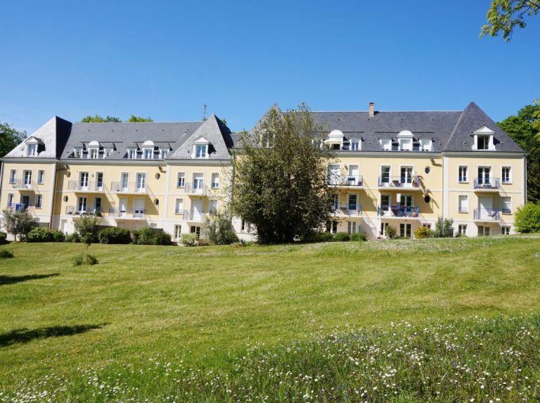 Vaste appartement situé au Centre Ville