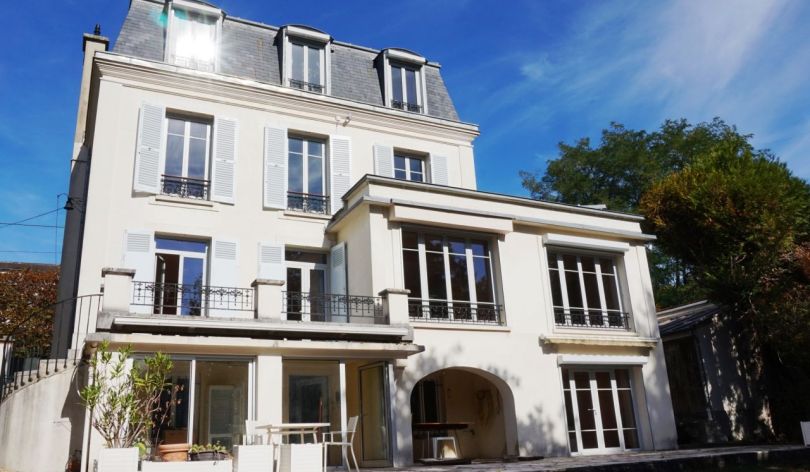 Propriété 10 pièces et dépendance habitable