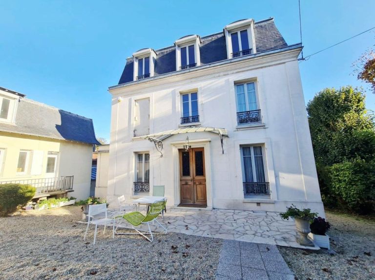 Propriété 10 pièces et dépendance habitable